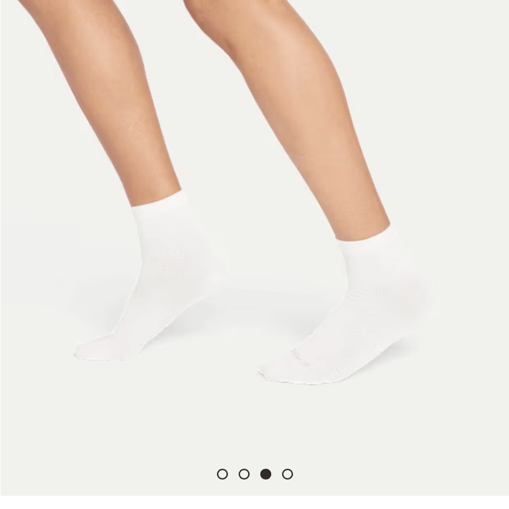 Bombas Lightweight Quarter Socks